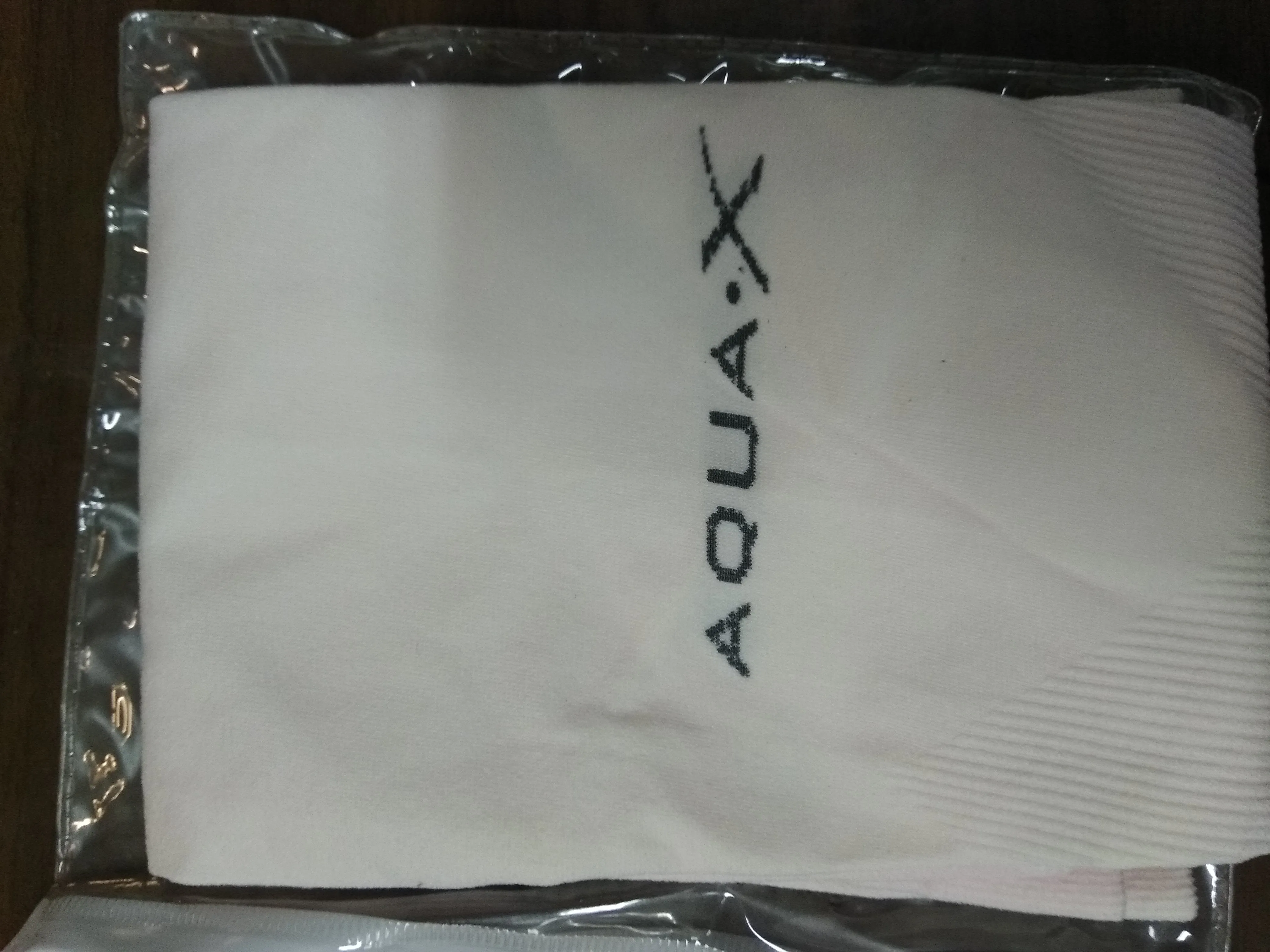 Aqua X Arm Socks