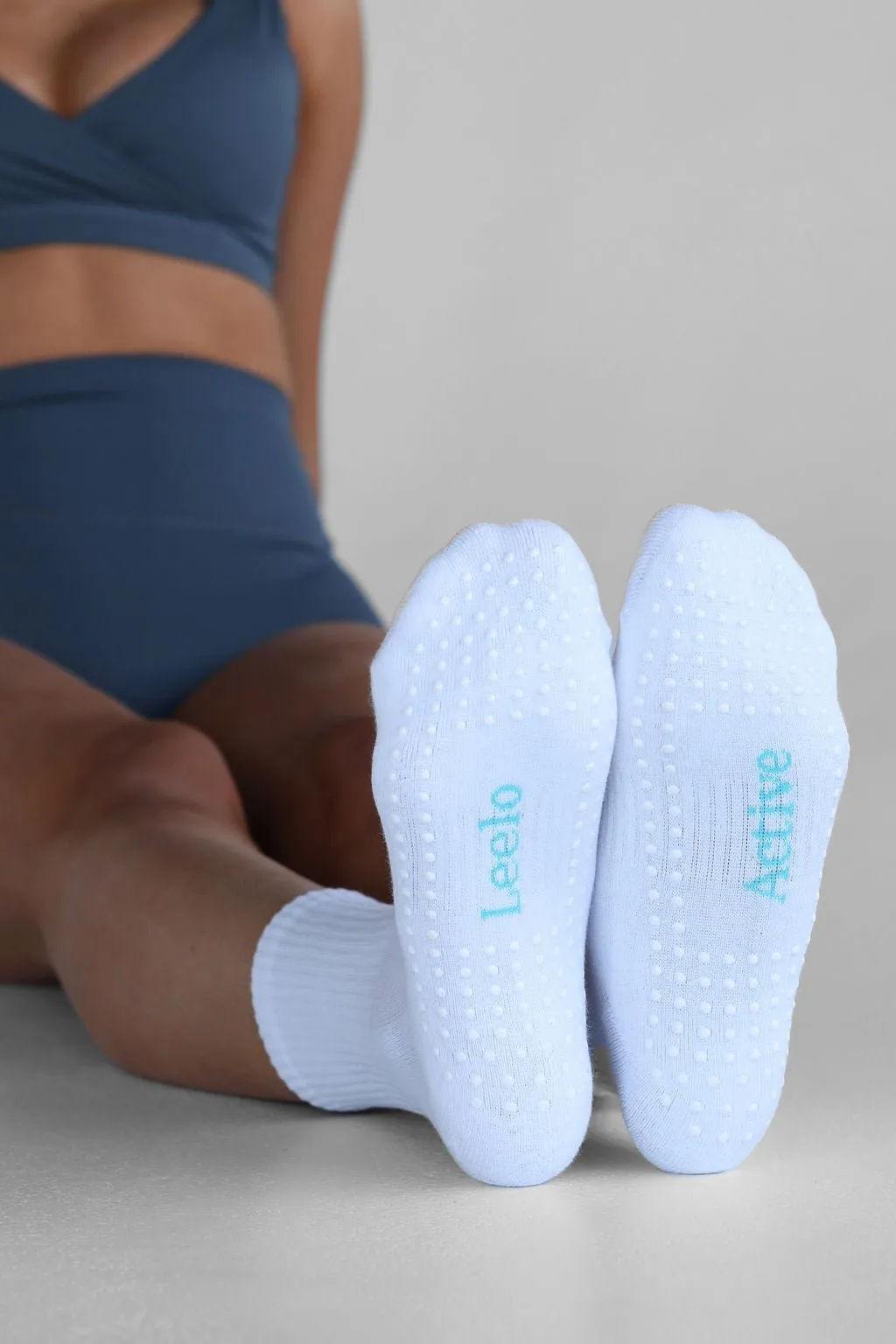 Breathe Grip Socks - Turquoise