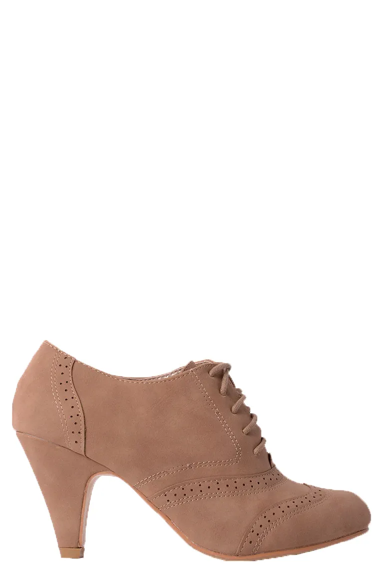 Brogue Lace Up Ankle Boot in Mocha