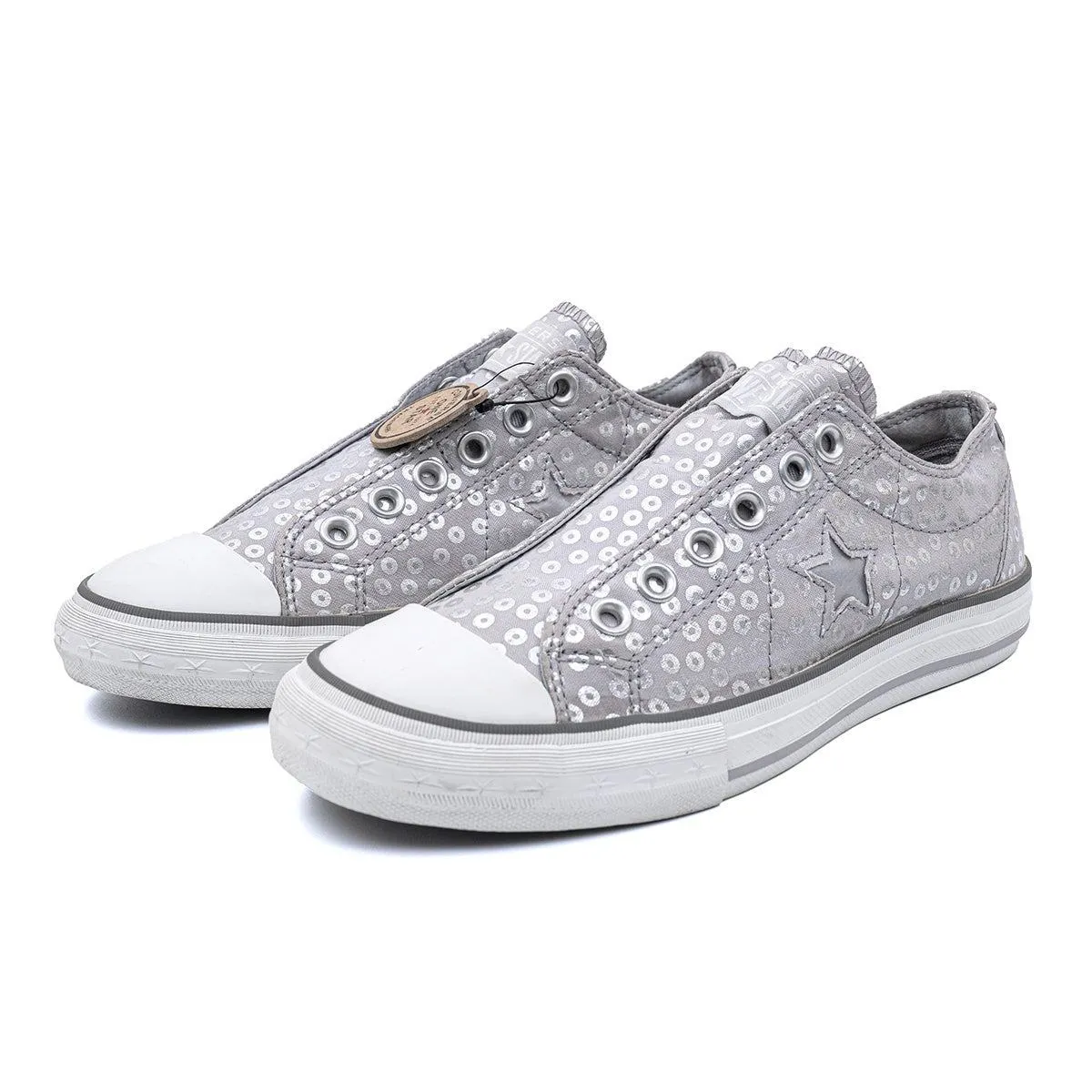 Converse Chuck Taylor Lifestyle Low-Top Sneakers Fabric Silver Colour For Women