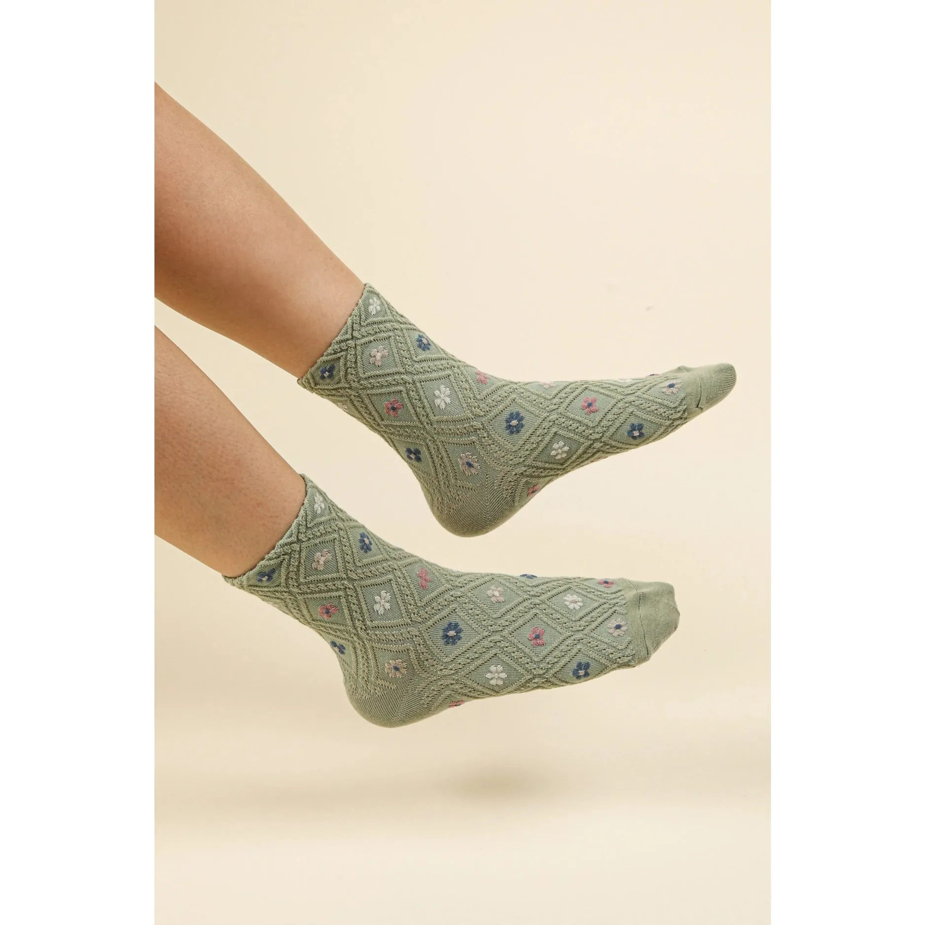 FLORAL ARGYLE ANKLE SOCKS