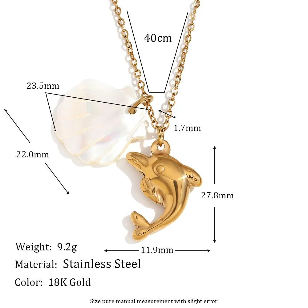 Gold Seashell and Starfish Necklace – Trendy Coastal Jewelry