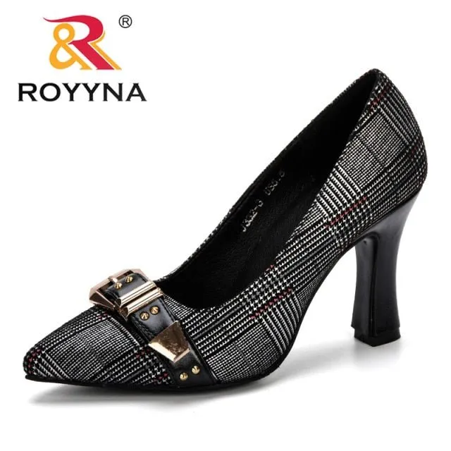 ROYYNA Trendy Buckle Top Pointed Toe High Square Heel Shoes